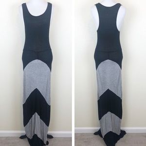‼️CLEARANCE‼️ Monteau Black & Gray Sleeveless Colorblock Maxi Dress